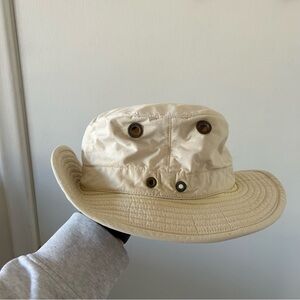 Tilley hat